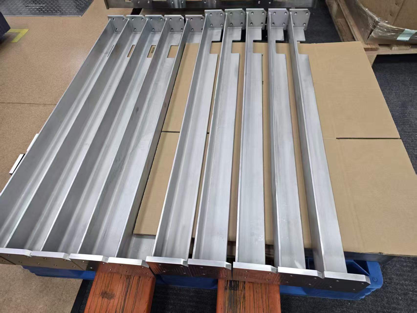 部品加工及び組立